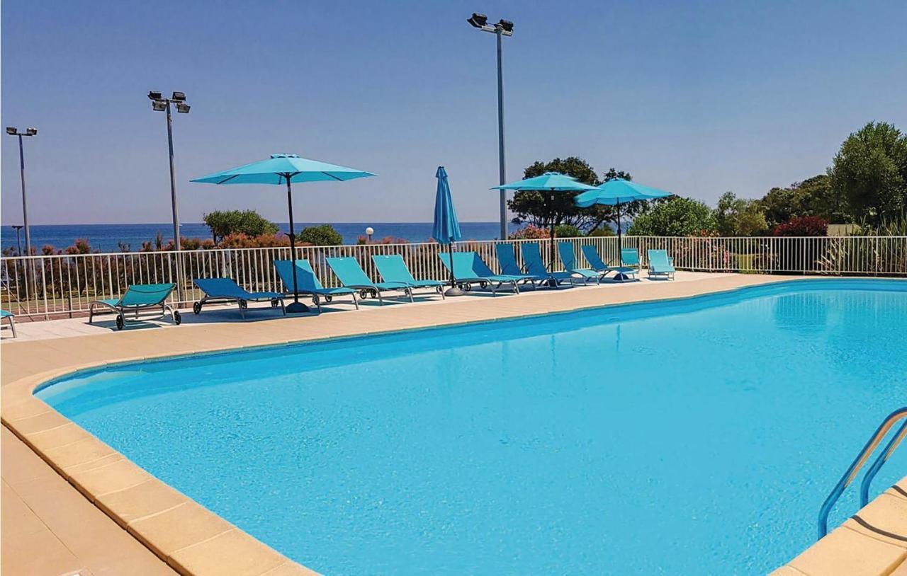 Studio A 100M De La Plage Et De La Piscine سيرفيون المظهر الخارجي الصورة